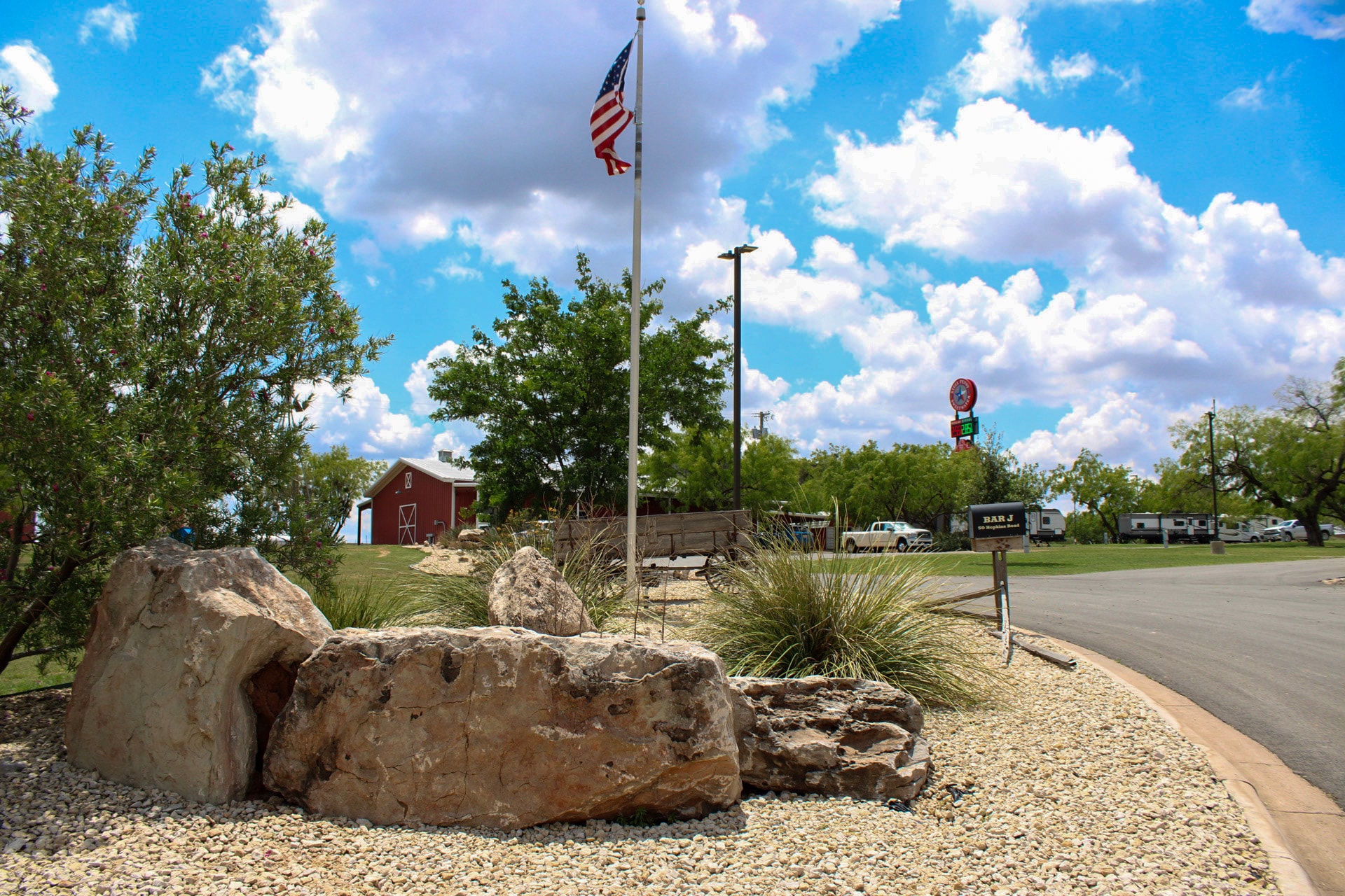 Bar J Hitching Post RV RV park in Sweetwater, TX (photo 2)